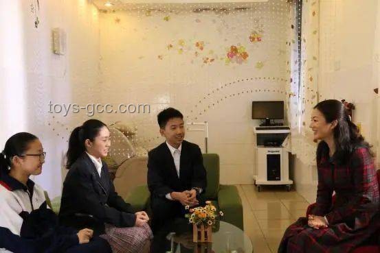 滋养心灵之旅：李梅的“走出去”策略案例研究